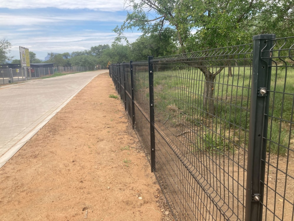 Commercial vacant land for sale in Hoedspruit - 1HS1737646