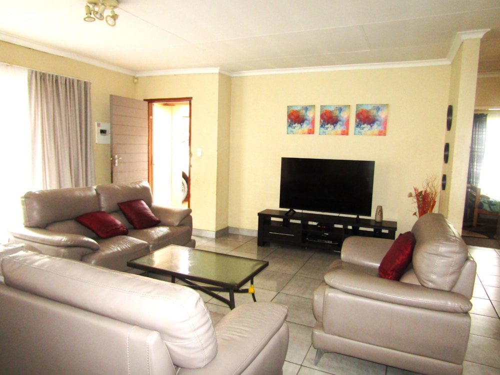 House for sale in Brits - 1HR1738134 House for sale in Brits - 1HR1738134