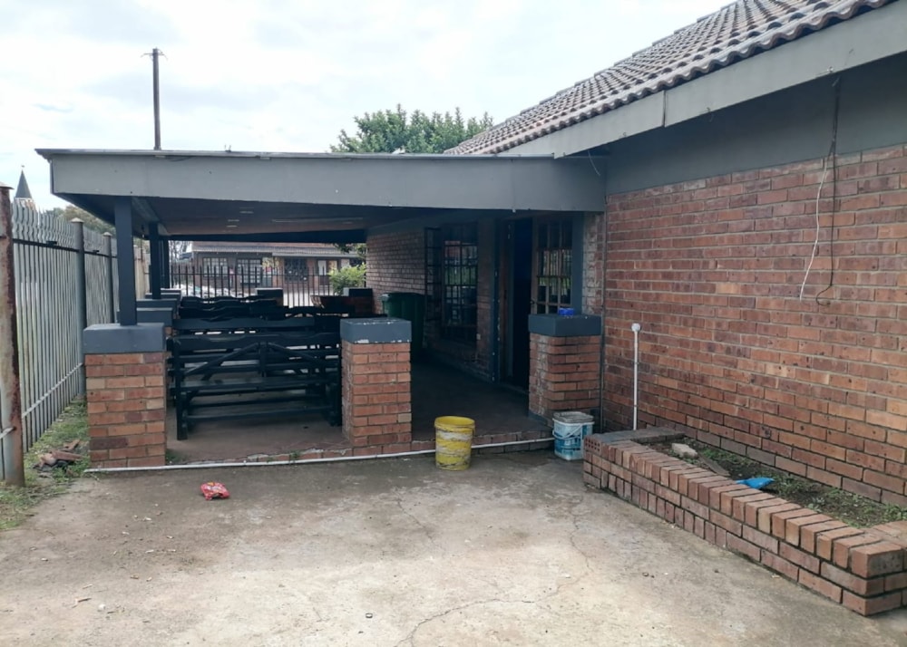 Commercial business for sale in Hendrina - 1MD1737693