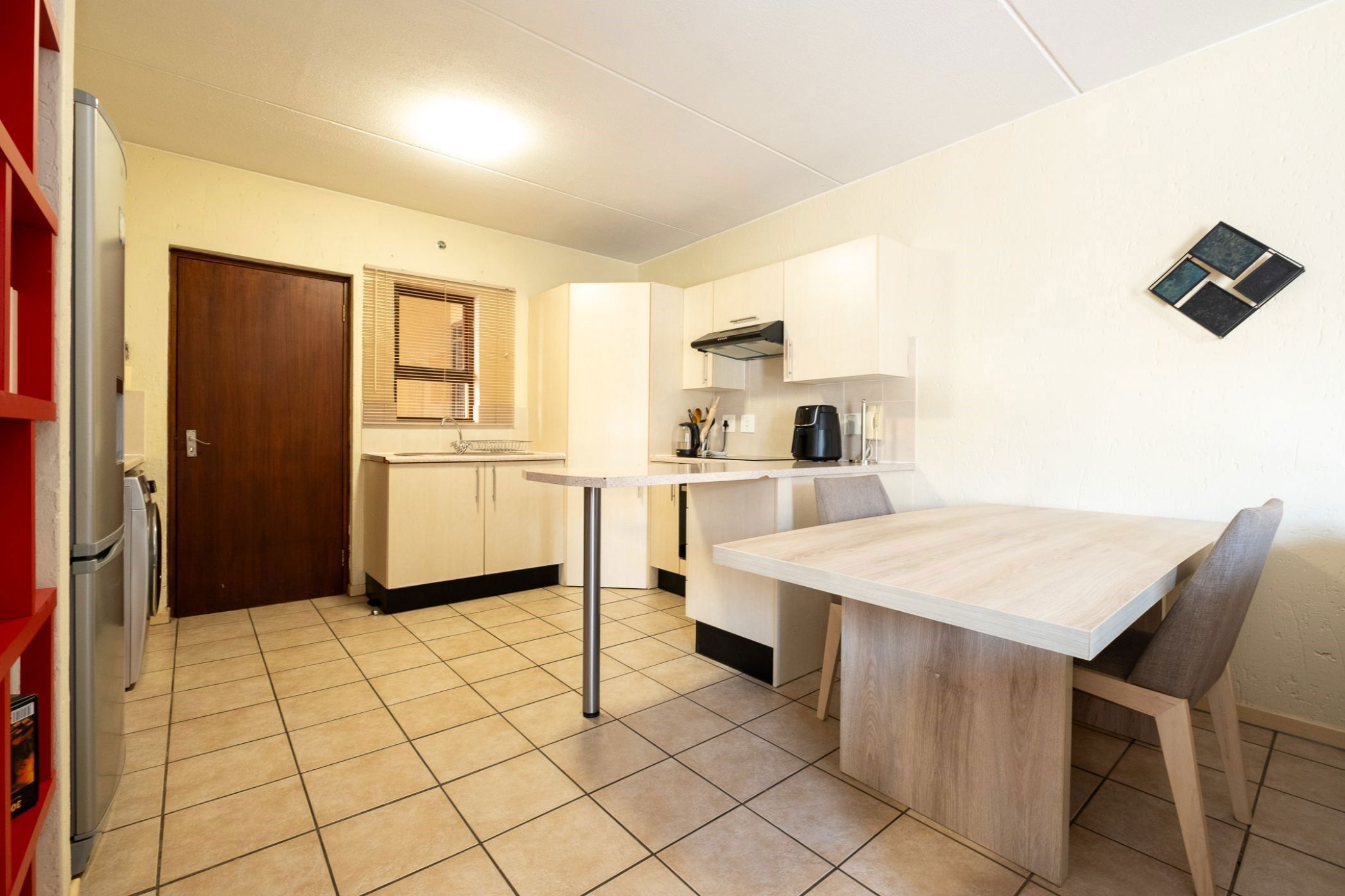 Apartment to rent in Ferndale, Randburg - RAL1737694