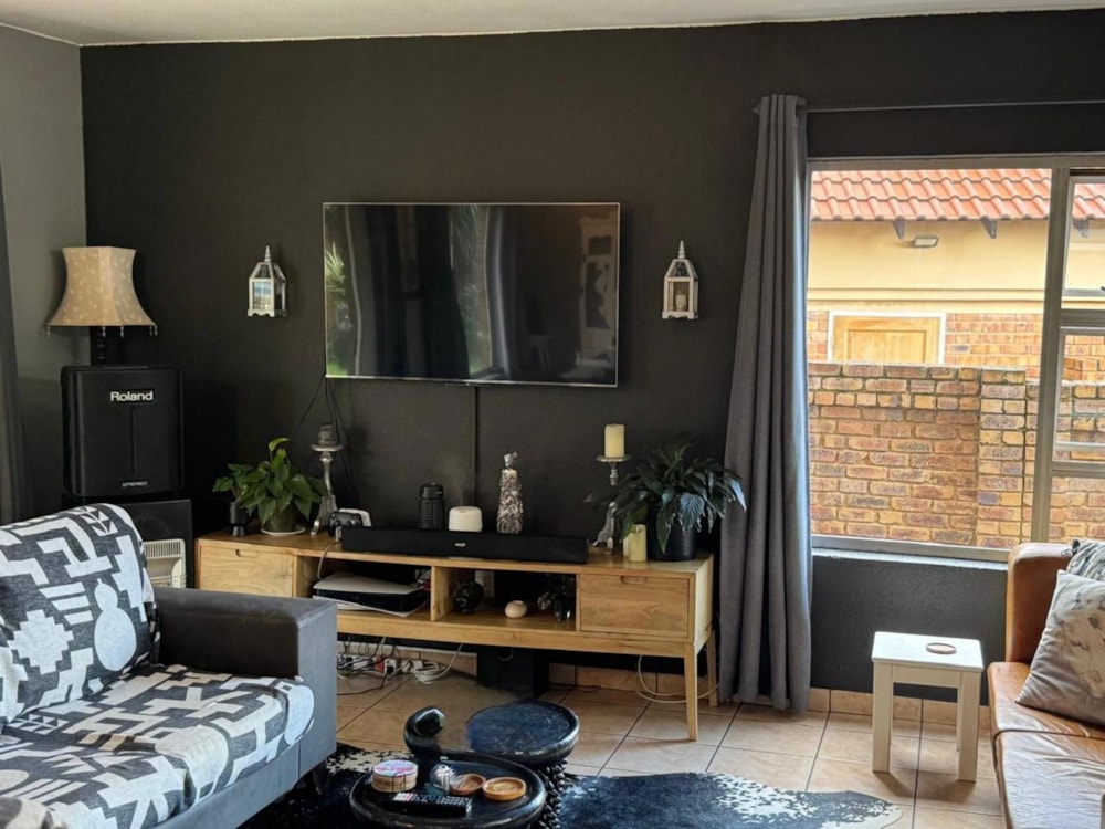 House for sale in Glen Marais - KTP1737970