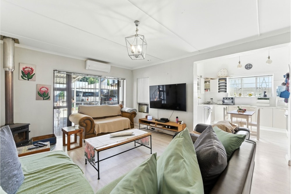 House to rent in Paarl - TKL1737757