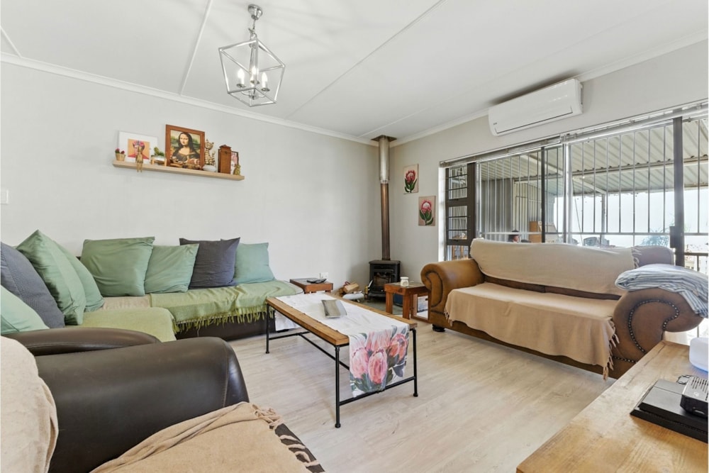 House to rent in Paarl - TKL1737757