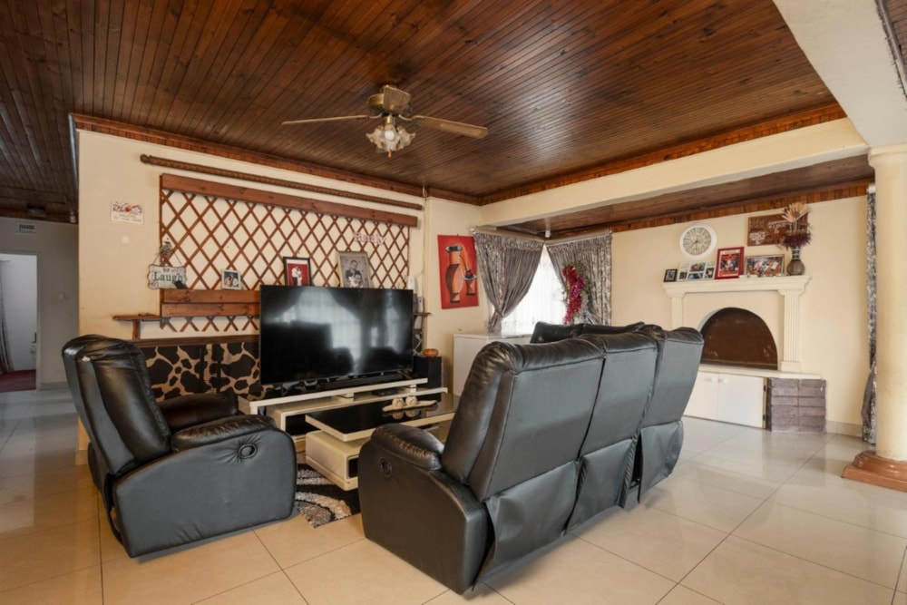 House for sale in Nagina - 1WP1737799