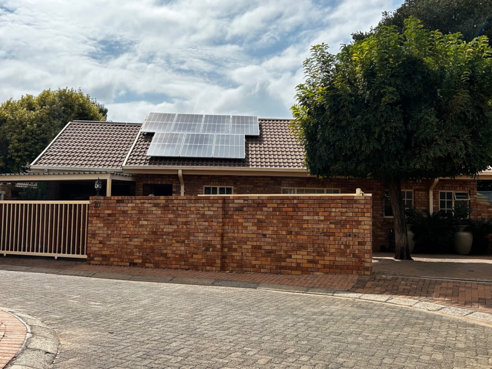 Townhouse for sale in Rhodesdene - 1KJ1737803