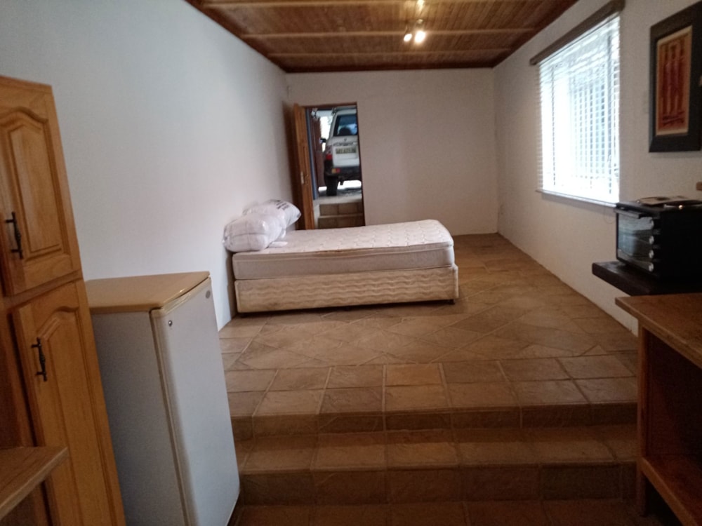 Bachelor apartment to rent in Protea Park, Rustenburg - 1RU1737801