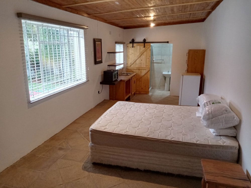 Bachelor apartment to rent in Protea Park, Rustenburg - 1RU1737801