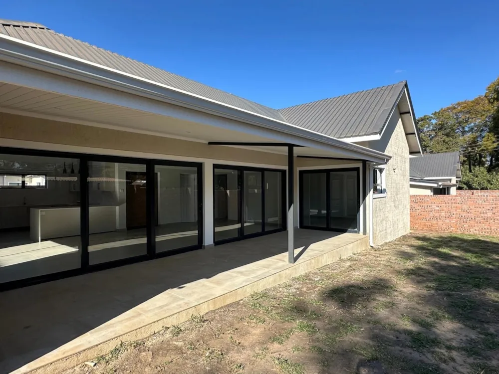 Townhouse let in Greendale, Zimbabwe - 3ZB1737806 Townhouse let in Greendale, Zimbabwe - 3ZB1737806