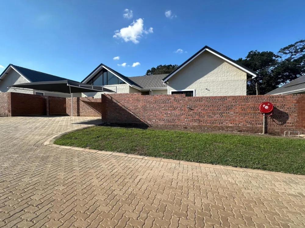 Townhouse let in Greendale, Zimbabwe - 3ZB1737806 Townhouse let in Greendale, Zimbabwe - 3ZB1737806