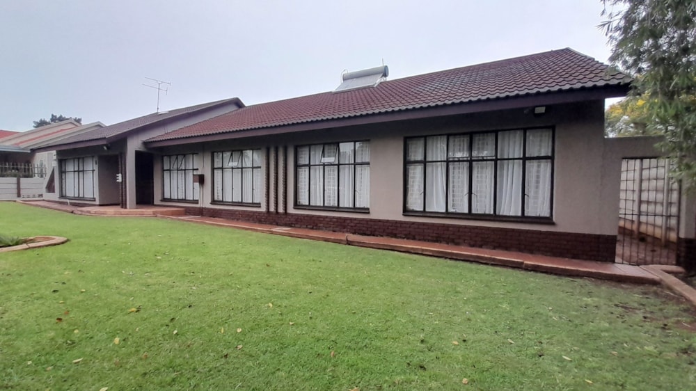 House for sale in Vanderbijlpark SE 2 - 1VT1737832