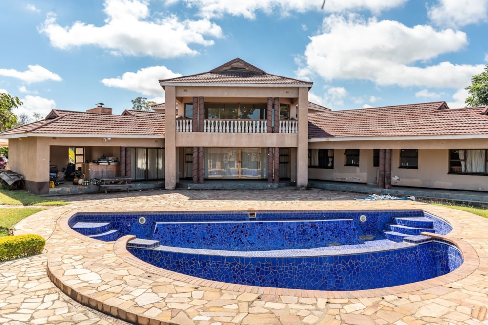 Double-storey house for sale in Greendale, Zimbabwe - 3ZB1737853