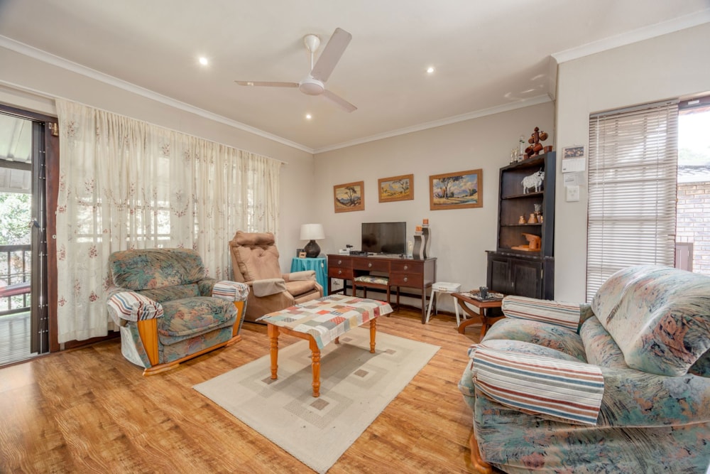 Townhouse for sale in Margate - 1PSH1737879