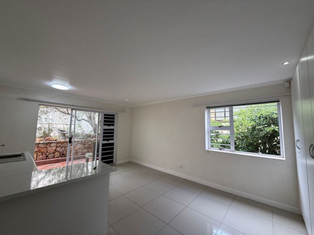 Studio apartment to rent in Seaforth - FHL1738827