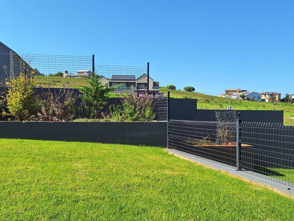 Security estate home for sale in Outeniquasbosch Wildlife Village - 1MB1737977