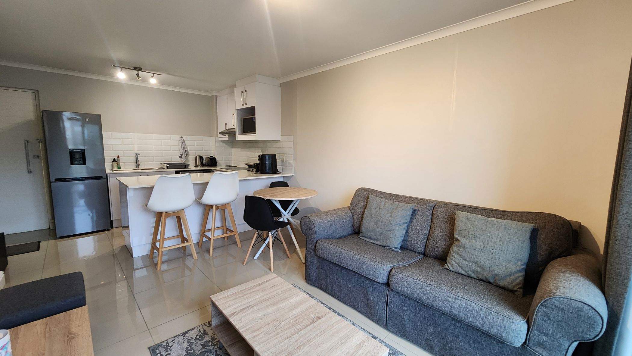Apartment to rent in Observatory, Cape Town - FHL1737934