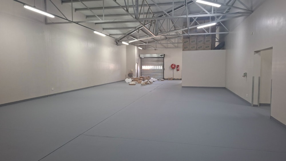 Commercial industrial property to rent in Southern Industrial Area, Namibia - 3NM1737898