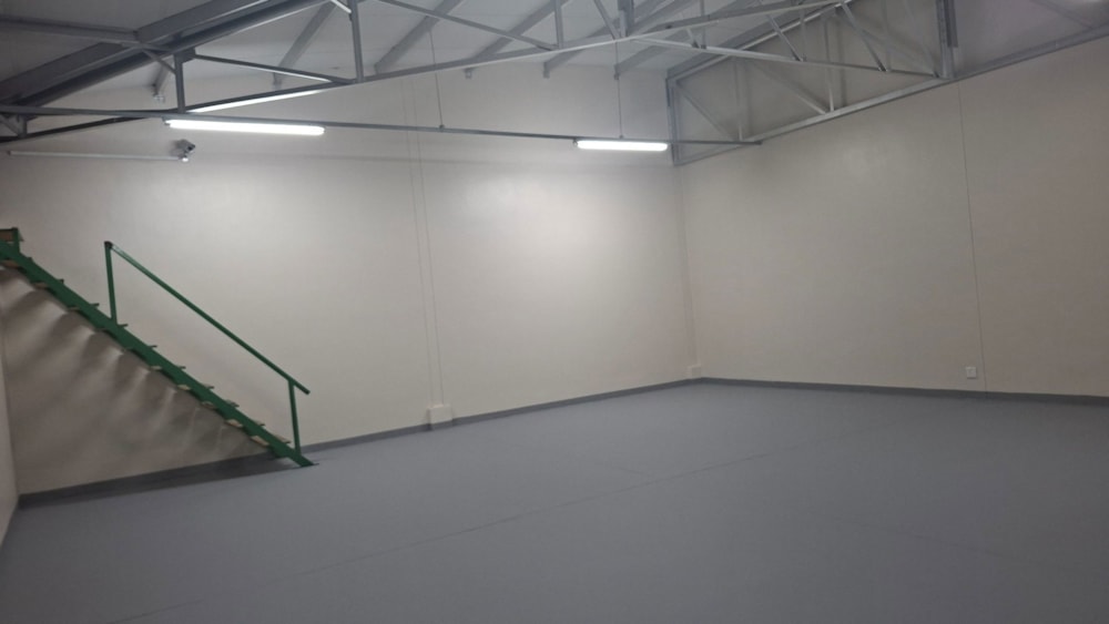 Commercial industrial property to rent in Southern Industrial Area, Namibia - 3NM1737898