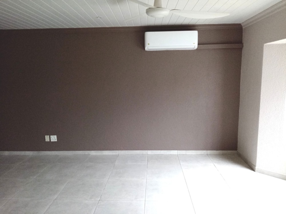 Security complex home to rent in Boschdal - 1RU1737928