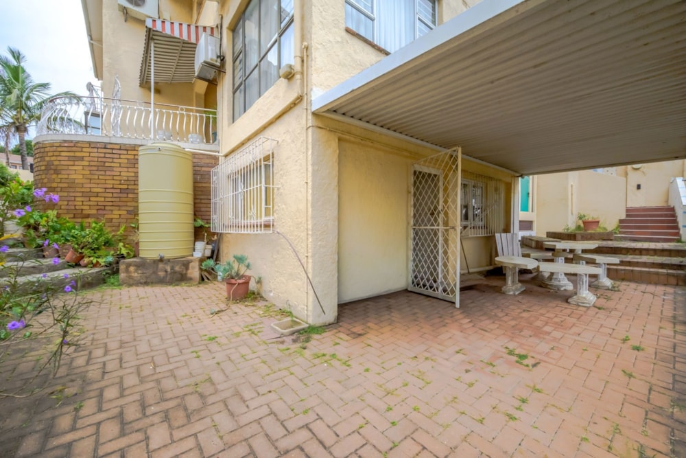 House for sale in Effingham Heights - 1ND1737949