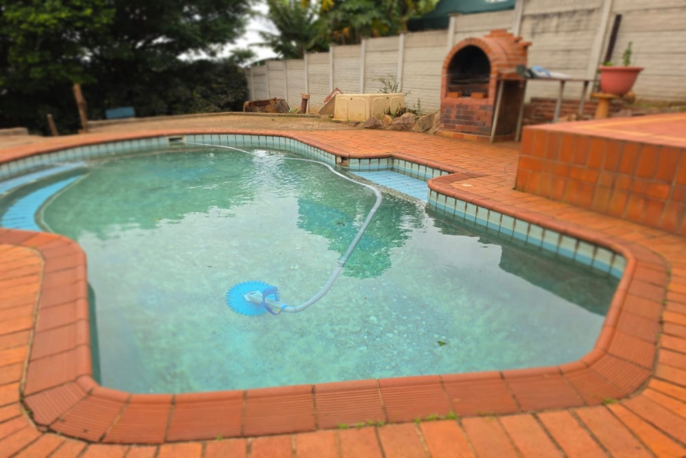 House for sale in Montclair, KwaZulu-Natal - 1WB1738891