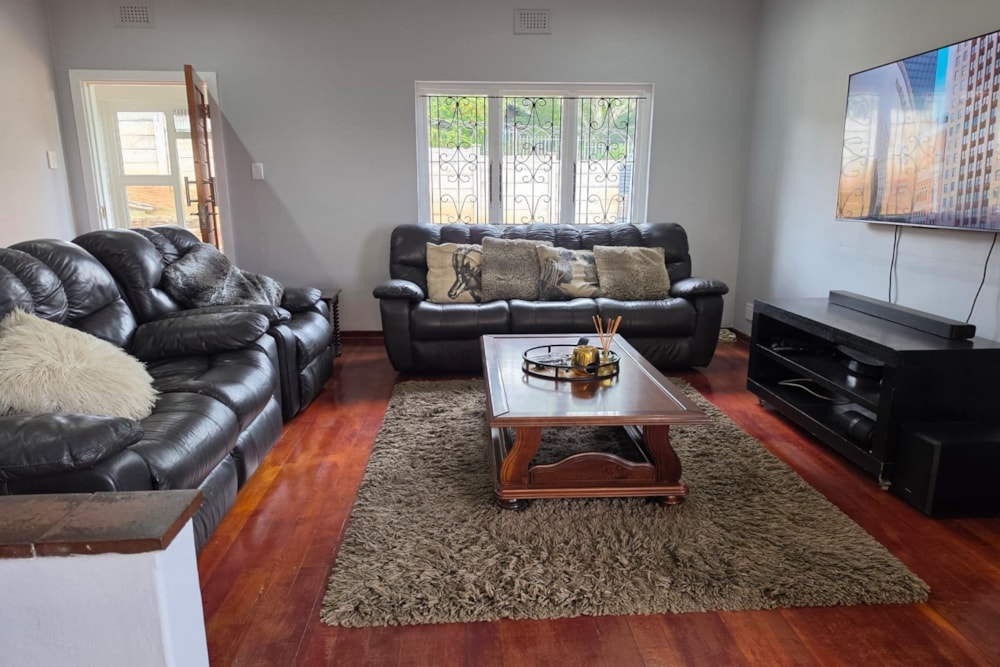 House for sale in Montclair, KwaZulu-Natal - 1WB1738891