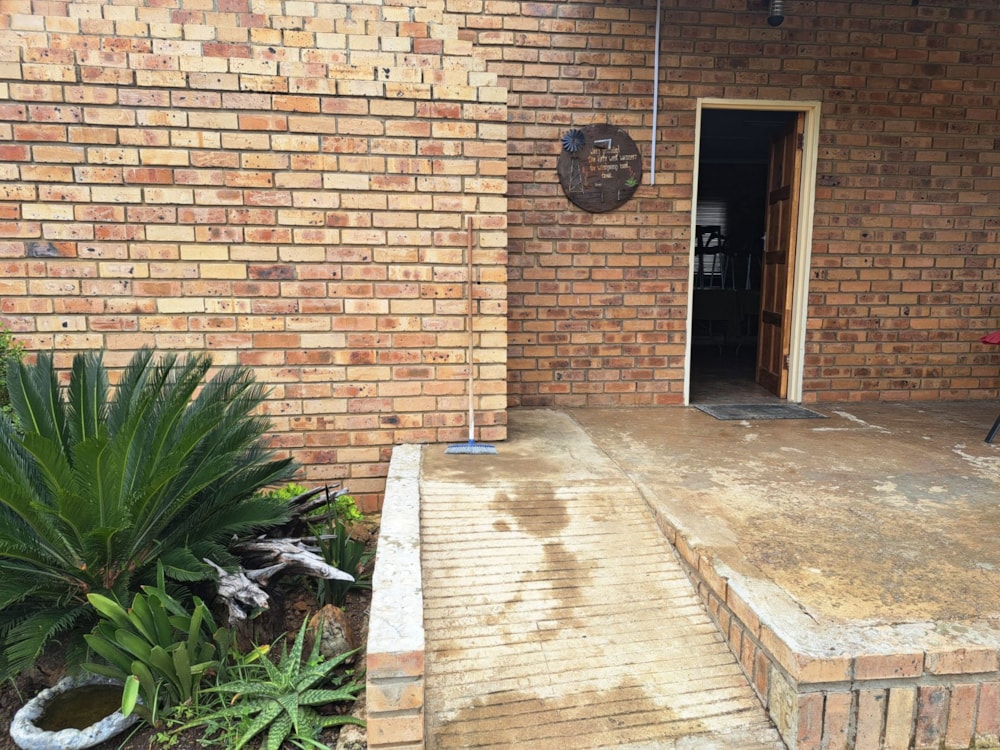 Commercial business for sale in Bloemhof, North West Province - 1KJ1738054