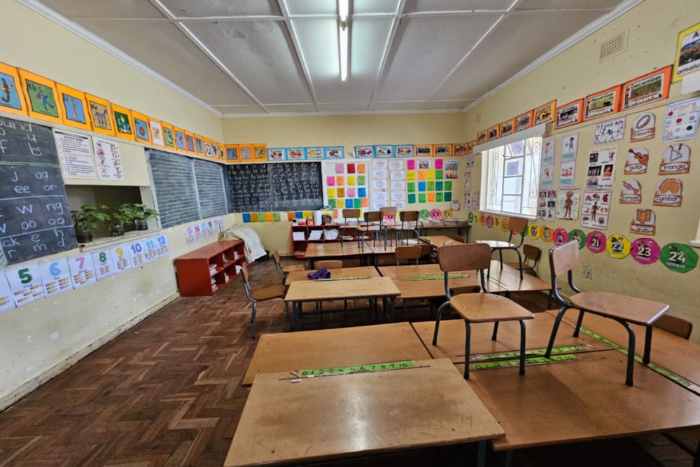 Commercial Building for sale in Famona, Zimbabwe - 3ZB1738052