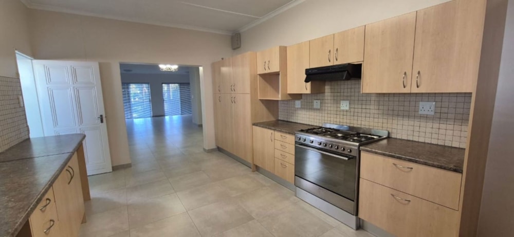 Townhouse to rent in Ludwigsdorf, Namibia - 3NM1738058