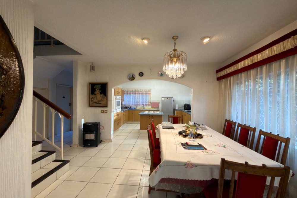 Townhouse for sale in Suburbs, Zimbabwe - 3ZB1738116