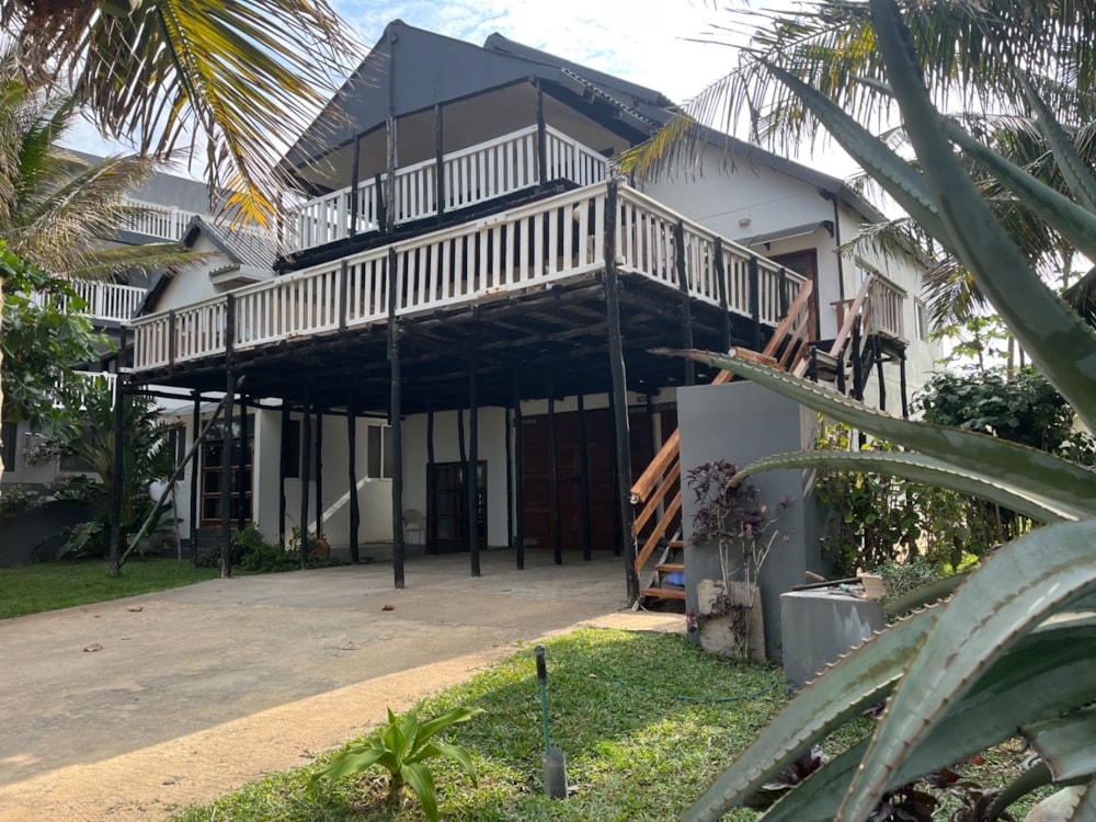 House for sale in Tofo, Mozambique - 3MQ1738170