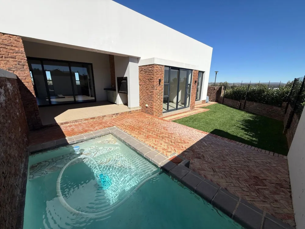 House to rent in Vyfhoek AH - 1PCH1738610