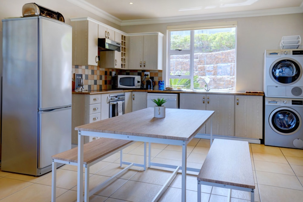 Apartment to rent in Pinnacle Point Golf Estate - 1MB1738199