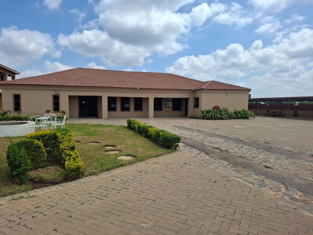 Commercial business for sale in Gabane , Botswana - 3BO1738352
