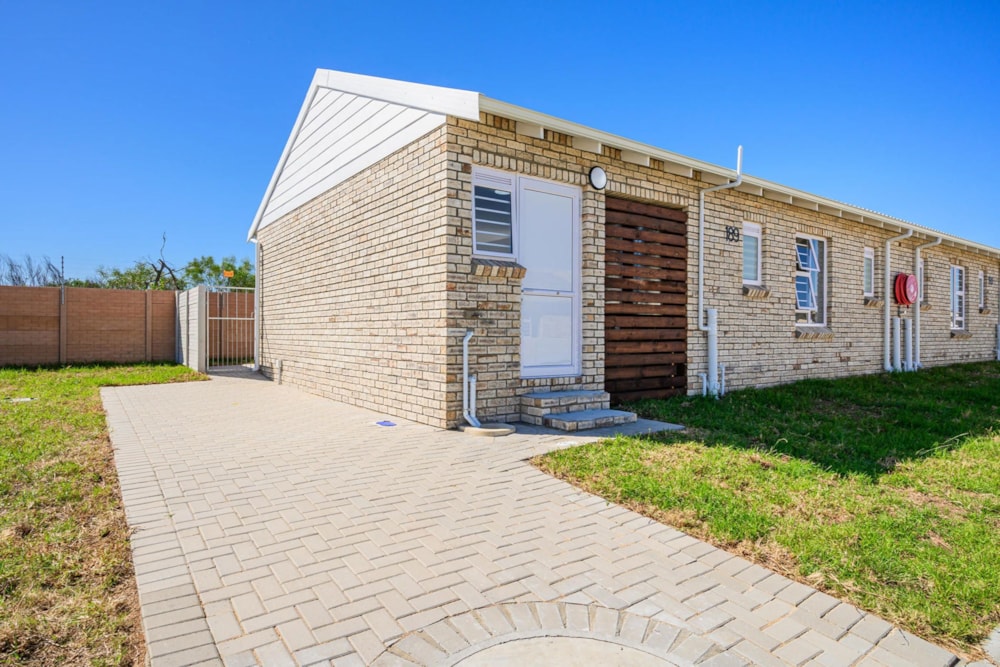 Townhouse for sale in Fairview, Port Elizabeth, Gqeberha - 1PLZ1738236