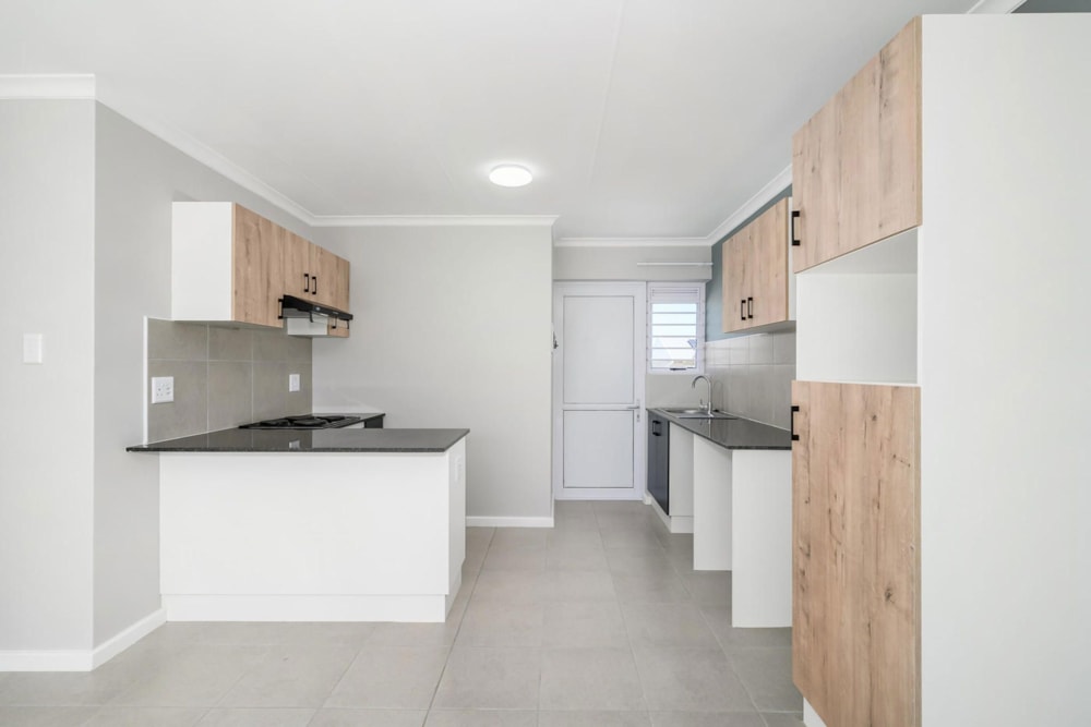 Townhouse for sale in Fairview, Port Elizabeth, Gqeberha - 1PLZ1738236