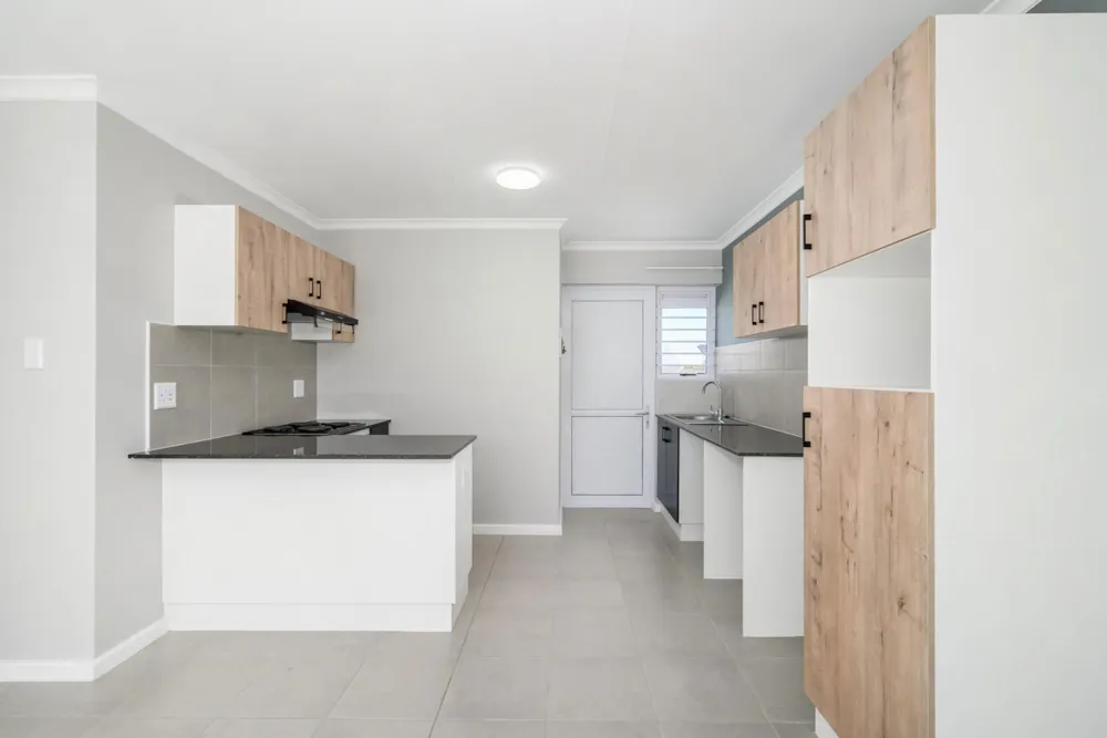 Townhouse for sale in Fairview, Port Elizabeth, Gqeberha - 1PLZ1738236 Townhouse for sale in Fairview, Port Elizabeth, Gqeberha - 1PLZ1738236