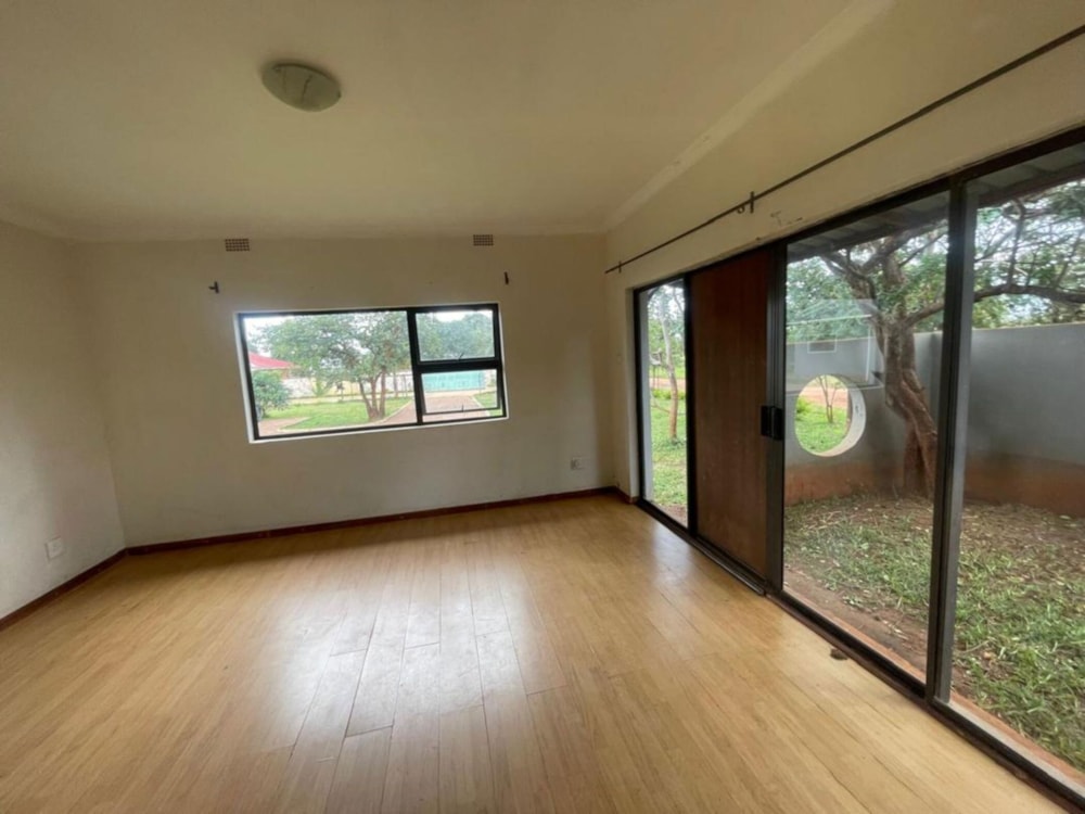 House for sale in Leopards Hill, Zambia - 3ZA1738263