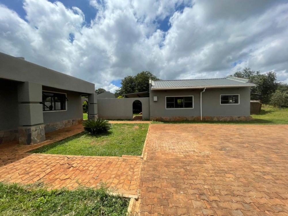 House for sale in Leopards Hill, Zambia - 3ZA1738263