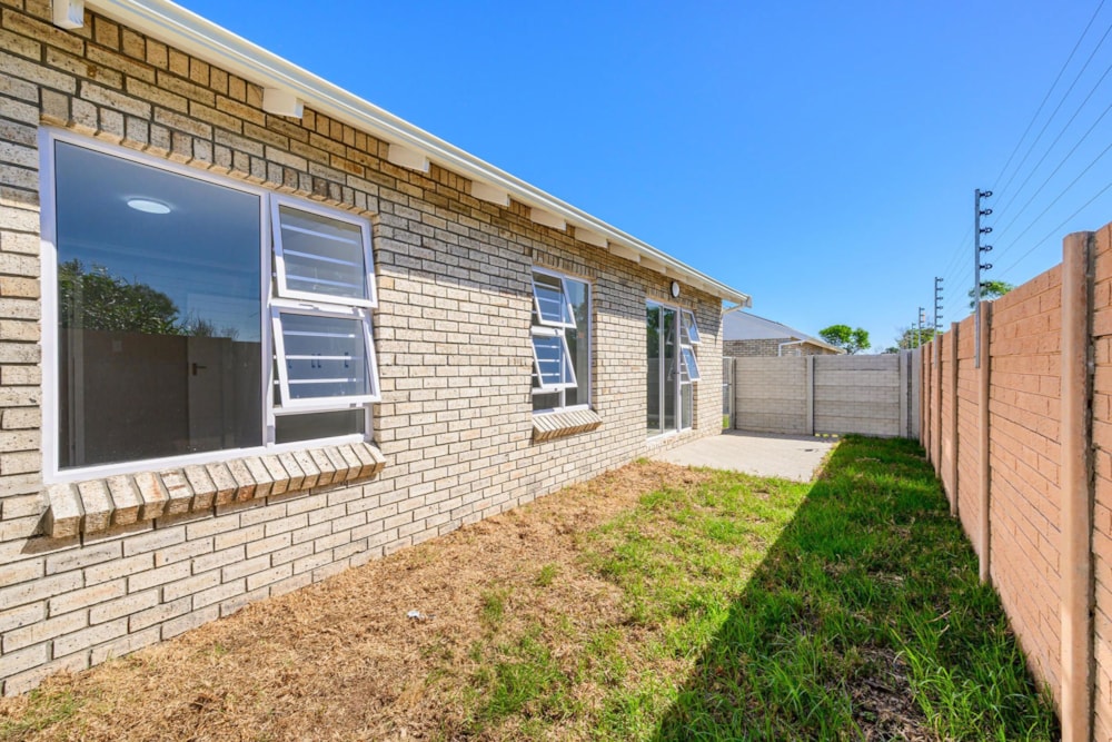 Townhouse for sale in Fairview, Port Elizabeth, Gqeberha - 1PLZ1738252