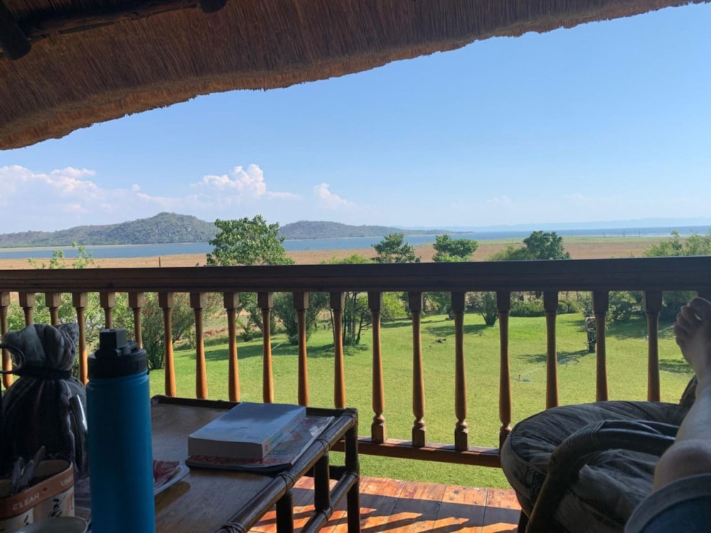 House for sale in Kariba, Zimbabwe - 3ZB1738277 House for sale in Kariba, Zimbabwe - 3ZB1738277