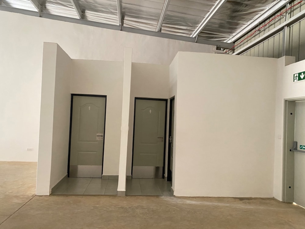 Commercial Building to rent in Tlokweng, Botswana - 3BO1738282