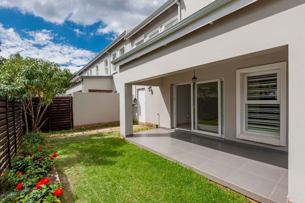Townhouse let in Bryanston - JBL1738315