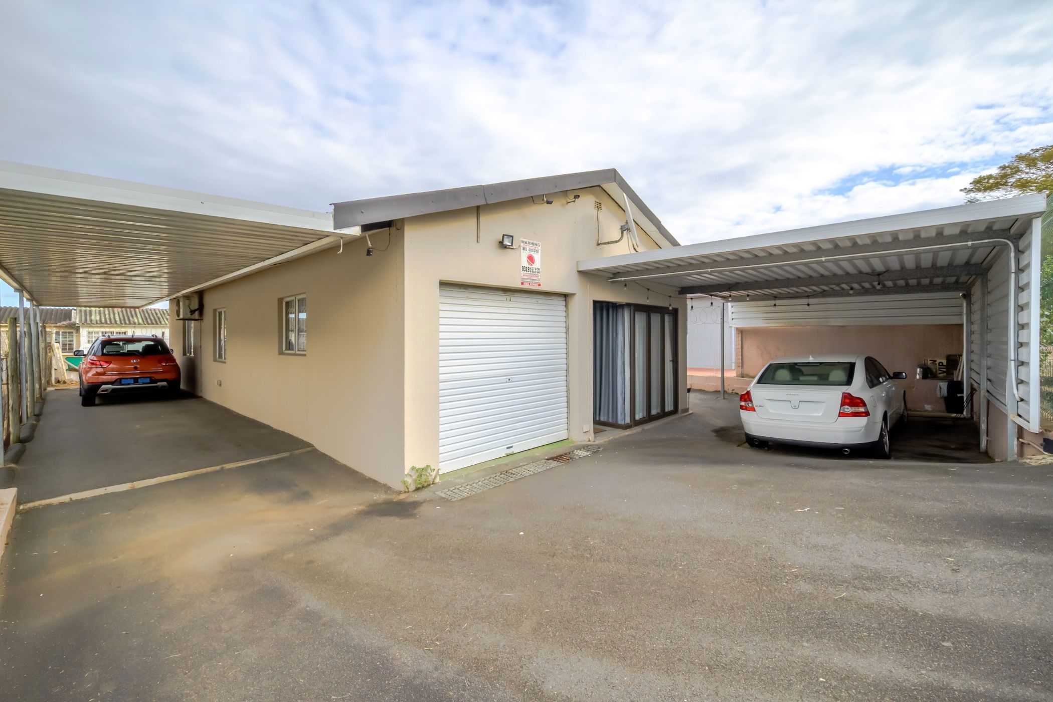 House for sale in Phoenix, KwaZulu-Natal - 1ND1738327