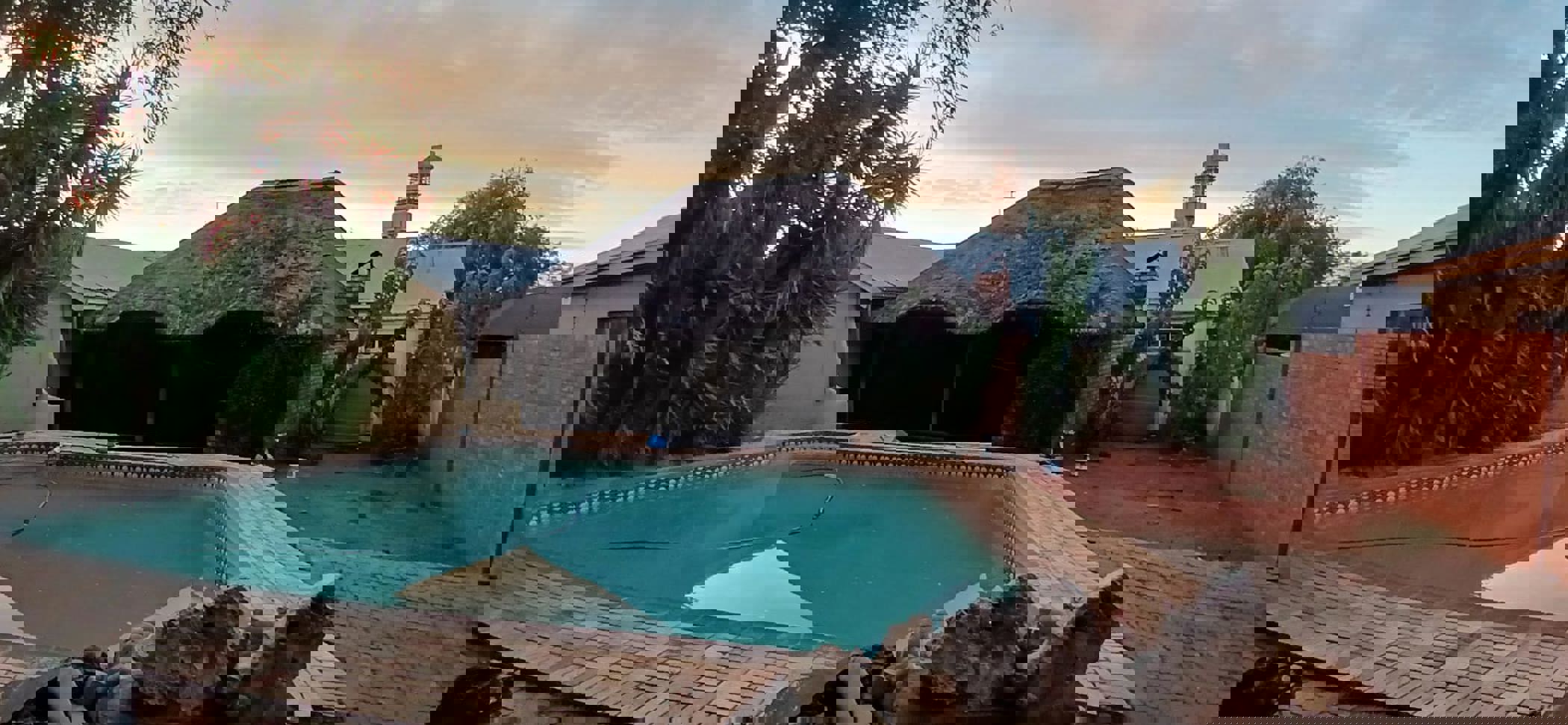 House for sale in New Park - 1KJ1738355