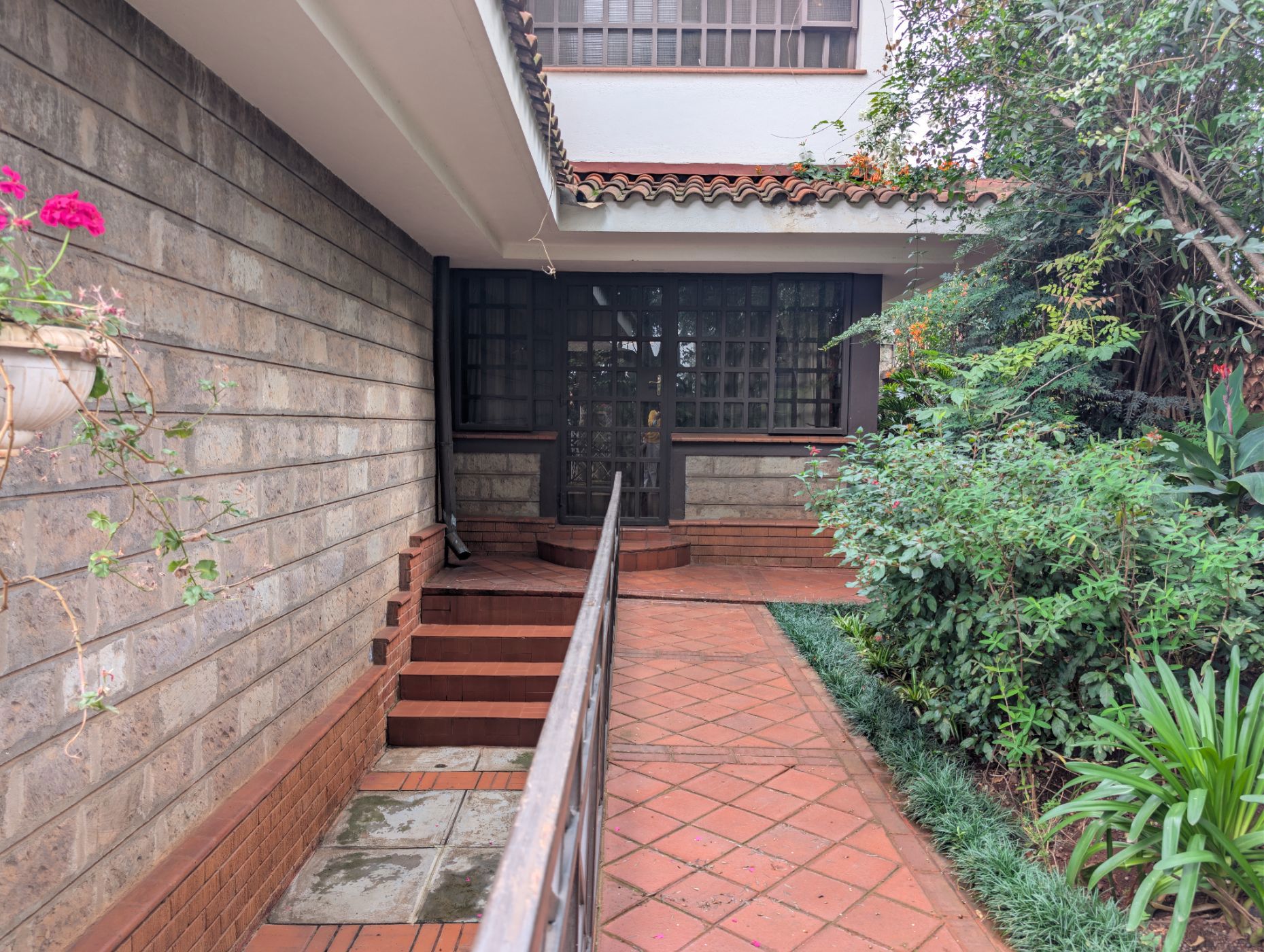 Cottage to rent in Runda , Kenya - 3KE1738368