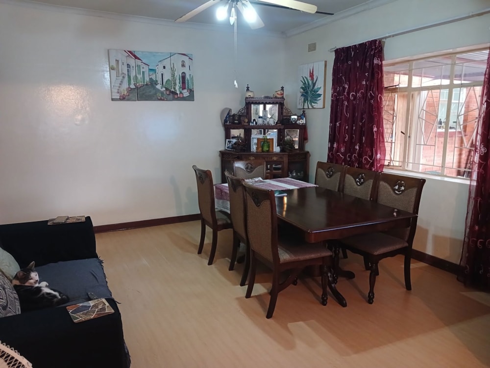 House for sale in Beaconsfield - 1KJ1738487