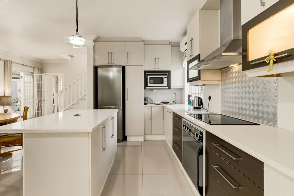 Security complex home sold in Monte Sereno - SW1735626 Security complex home sold in Monte Sereno - SW1735626