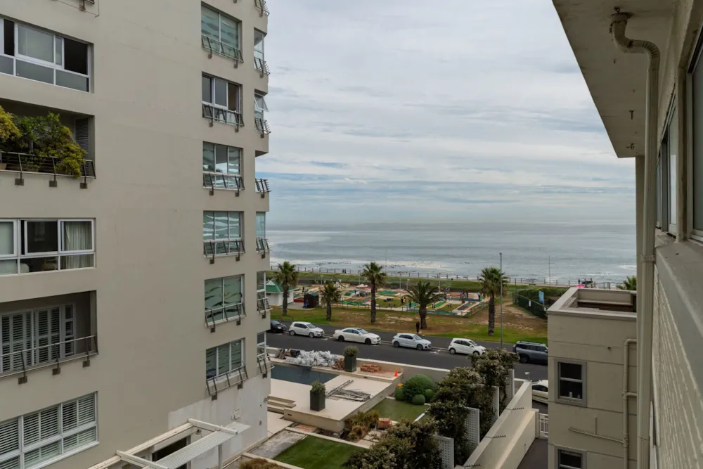 Apartment sold in Mouille Point - AS1735630 Apartment sold in Mouille Point - AS1735630