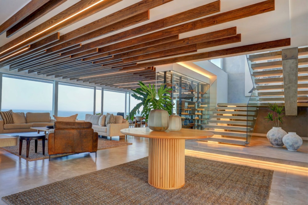 Double-storey house for sale in Pinnacle Point Golf Estate - 1MB1557582