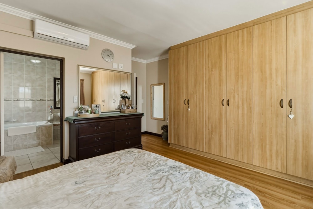 House for sale in Gordons Bay - SW1737045